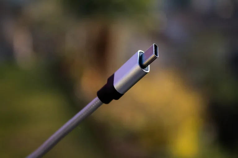 iphone-15-usb-c-port